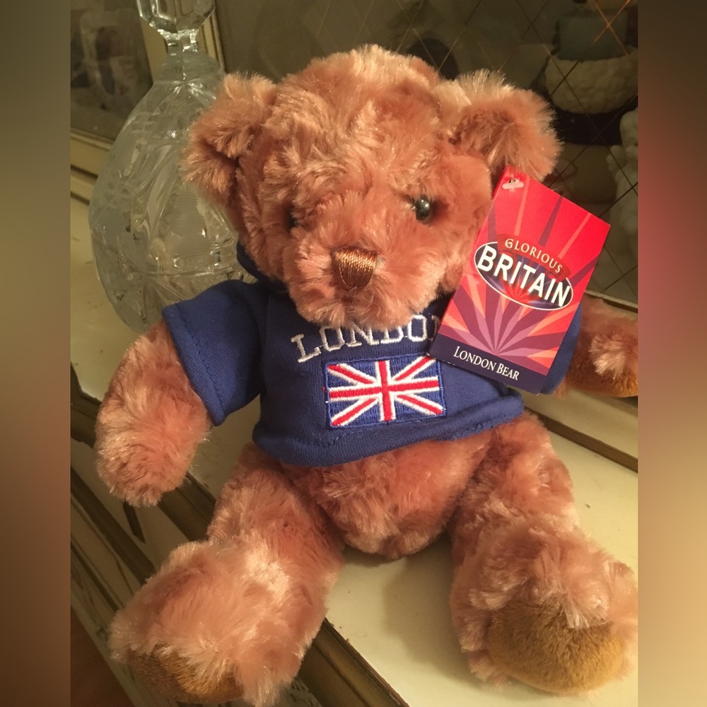 Glorious Britain London Bear with hoodie 11” tall NWT